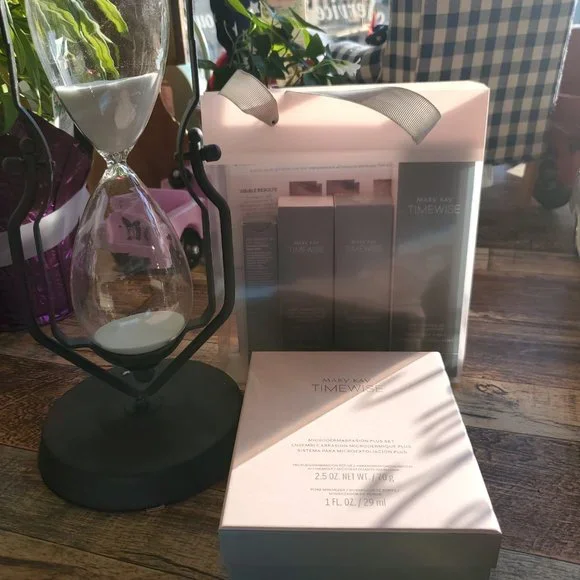 Normal / Dry Mary Kay TimeWise Ultimate Miracle Set 3D - Picture 2 of 3